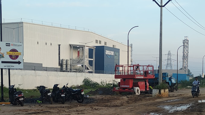 Amazon Warehouse