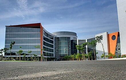 Mahindra World City