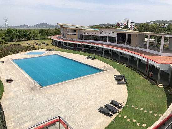 Mahindra World City